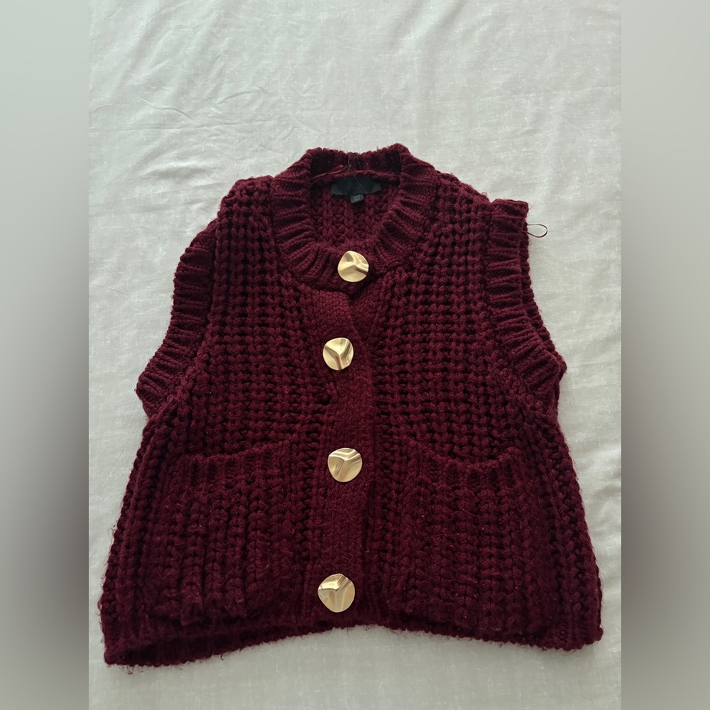 Chunky Knit Burgundy Sweater Vest ZARA